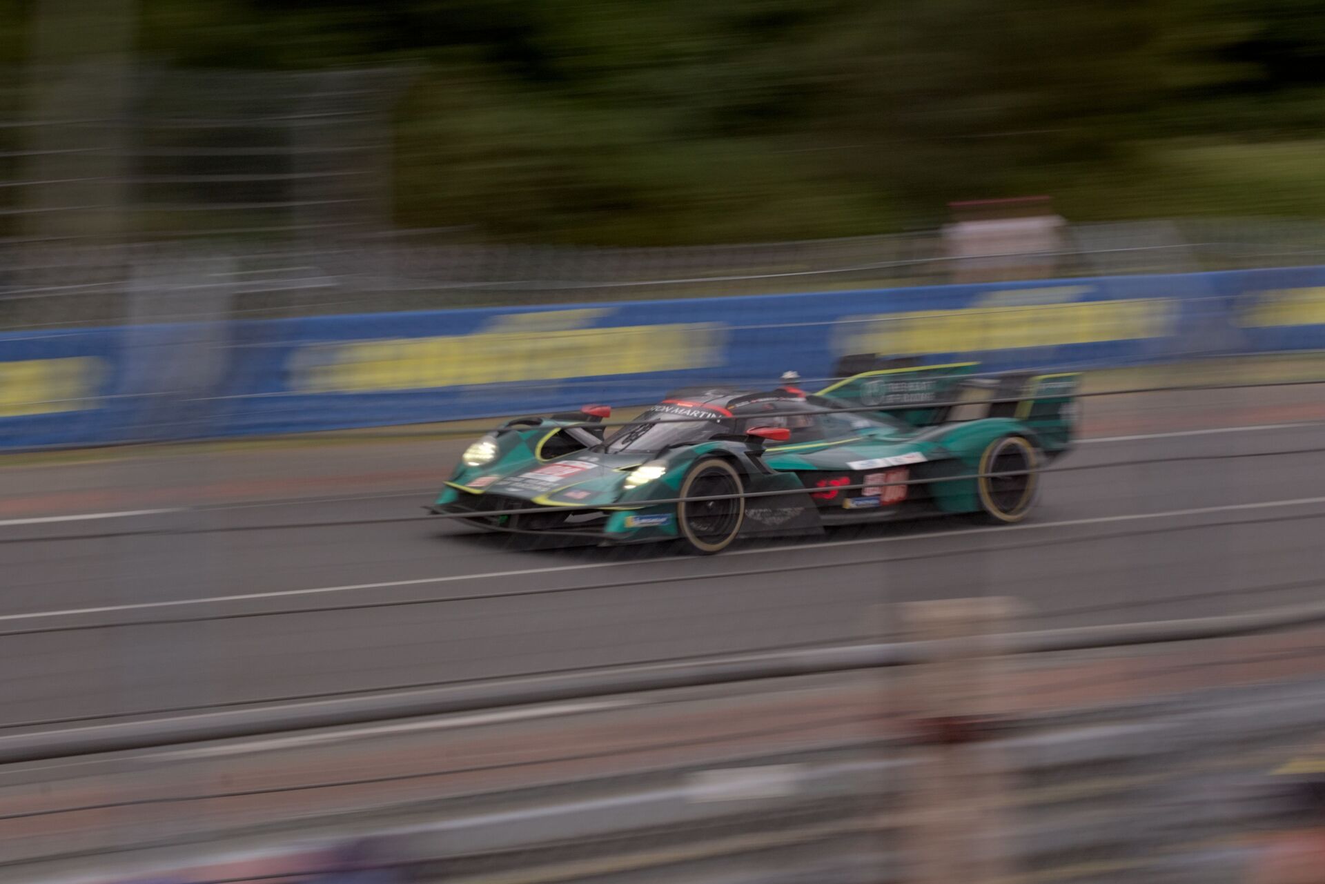 Aston Martin verte aux 24h du Mans